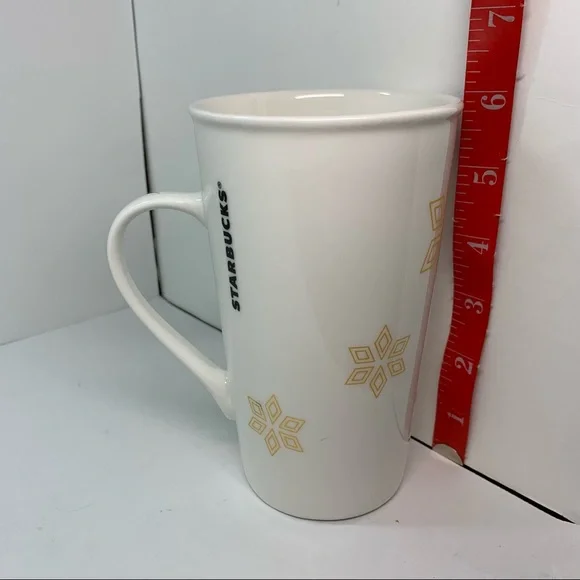 Starbucks 2016 winter Christmas snowflake 18oz ceramic mug - Picture 6 of 6